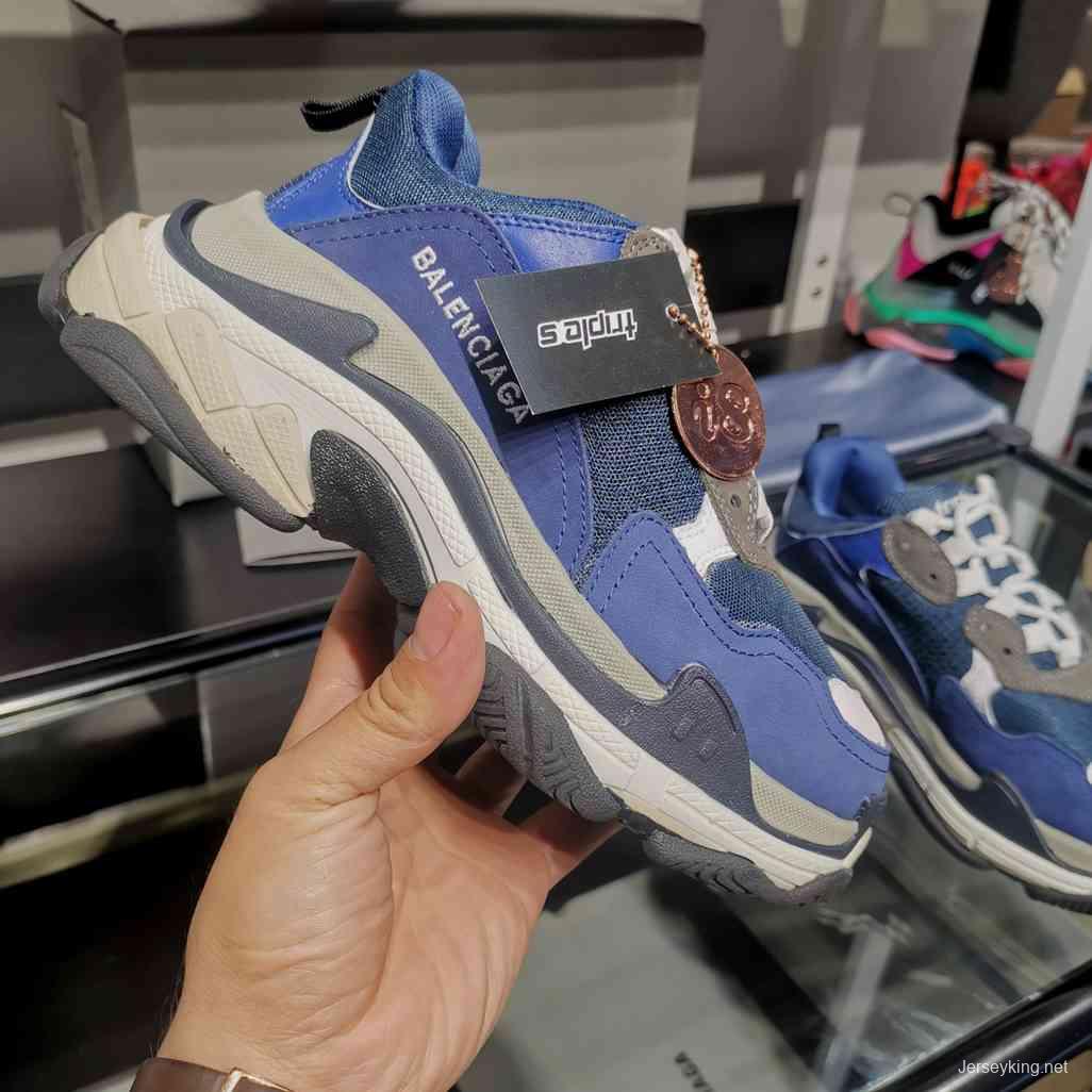 Men/Women Balenciaga Triple S Sneaker Blue Item Ab5580330