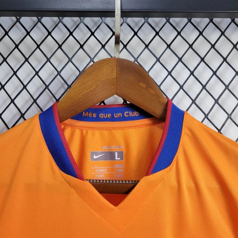 06/07 Retro Barcelona Away Jersey
