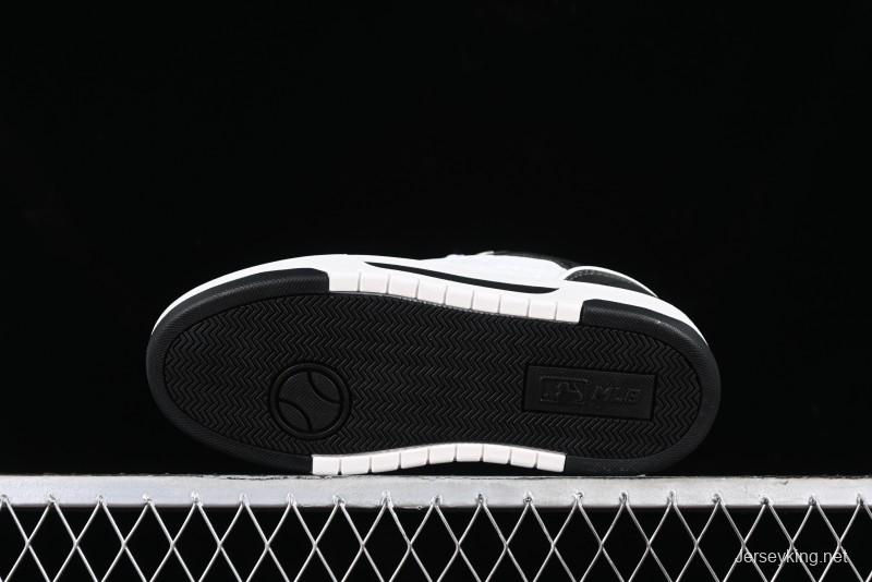 MLB NY Yankees Chunky Liner Classic Monogram Lightweight Platform Sneakers with 6cm Height Boost - 3ASXCMN4N50BKS