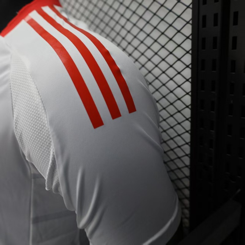Player Version 25/26 Liverpool Away White Jersey