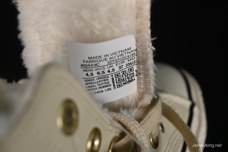 Converse Chuck 1970s Winter Waterproof Leather High-Top Sneakers with Gold Eyelets and Fleece Lining - A12443C