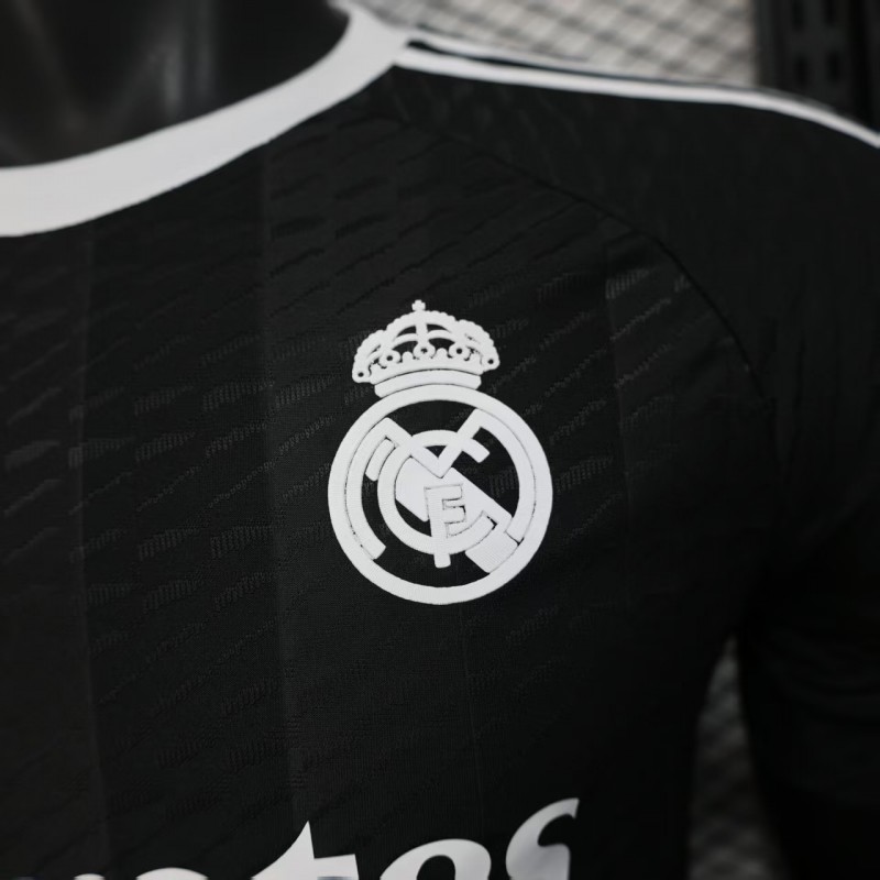 Player Version 25/26 Real Madrid Black Goalkeeper Jersey