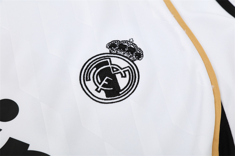 Retro 11/12 Real Madrid White Half Zipper Jacket
