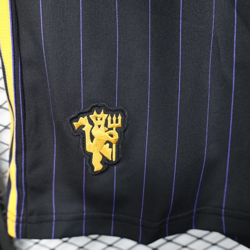 Player Version 25/26 Manchester United Black Adidas Original Shorts