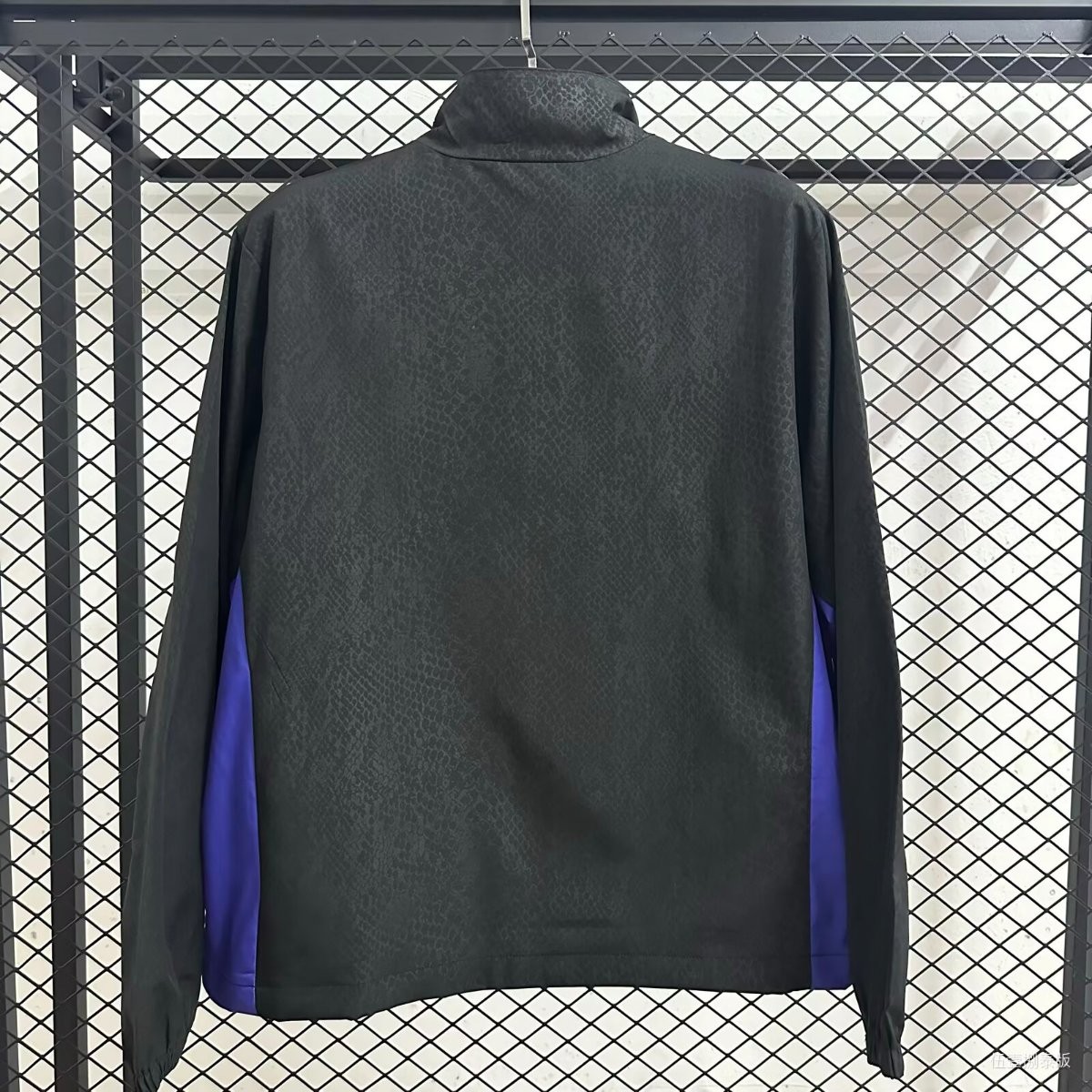 25/26 Barcelona Black/Blue Kobe Full Zipper Windbreaker