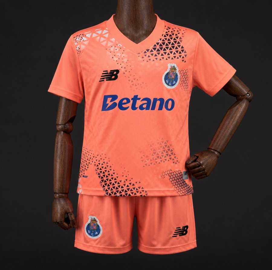 26/27 Kids Porto Pink Goalkeeper Jersey